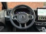 Volvo XC60 T8 Plug-in hybrid AWD Ultra Black Edition | Eerste registratie sept. 2026 | Luchtvering | Bowers & Wilkins | Panoramisch-/ schuifkanteldak | Geventileerde voorstoelen | Massagefunctie voorstoelen | 22 inch. lichtmetalen velgen | Extra getint glas | 360 graden camera | Elektrische voorstoelen met geheugenfunctie | Head-up display | Stoel-/stuurwielverwarming | Verwarmde achterbank | Adaptieve cruise control | BLIS