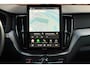 Volvo XC60 T8 Plug-in hybrid AWD Ultra Black Edition | Eerste registratie sept. 2026 | Luchtvering | Bowers & Wilkins | Panoramisch-/ schuifkanteldak | Geventileerde voorstoelen | Massagefunctie voorstoelen | 22 inch. lichtmetalen velgen | Extra getint glas | 360 graden camera | Elektrische voorstoelen met geheugenfunctie | Head-up display | Stoel-/stuurwielverwarming | Verwarmde achterbank | Adaptieve cruise control | BLIS