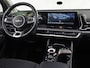 Kia Sportage 1.6 T-GDi Hybrid DynamicPlusLine Automaat (PANORAMADAK, STOEL/STUURVERWARMING, APPLE CARPLAY, GROOT NAVI, ADAPTIVE CRUISE, LEDER, GETINT GLAS, SPORTSTOELEN, KEYLESS, SFEERVERLICHTING, NIEUWSTAAT)