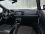 Skoda Karoq 1.5 TSI DSG ACT Sportline Business Panoramadak Trekhaak Adaptive Cruise Sfeerverlichting