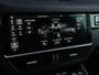 Porsche Cayenne Coupé 3.0 E-Hybrid | Sport Design | NL-Auto | Carbon Dak | Alcantara Hemel | Carbon Interieur | Luchtvering | Camera | Stuur- Stoelverwarming | Memory Seat | Soft Close | HIFI | Trekhaak |