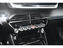 Peugeot e-2008 EV GT 54 kWh 94,44% SOH | Alcantara | Elektr. Stoelen | Navigatie | Stoelverwarming | Climate Control | Achteruitrijcamera | !!
