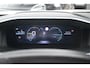 Peugeot e-2008 EV GT 54 kWh 94,44% SOH | Alcantara | Elektr. Stoelen | Navigatie | Stoelverwarming | Climate Control | Achteruitrijcamera | !!