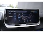 Peugeot e-2008 EV GT 54 kWh 94,44% SOH | Alcantara | Elektr. Stoelen | Navigatie | Stoelverwarming | Climate Control | Achteruitrijcamera | !!