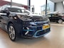 Kia Niro EV e-Niro DynamicPlusLine 64 kWh!!!,SOH 100%,1e Eigenaar,Dealeronderhouden,Panoramadak,Navigatie,Achteruitrijcamera,Spraakbediening,V&A Sensoren,Keyless,Lane Assist,Leder/Stof&Stoelverwarming,DAB Radio,17 Inch Lmv