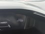 Peugeot e-2008 EV Allure 54 kWh Navigatie | Camera | Stoelverwarming | Climate Control | LED SOH 95.5 %
