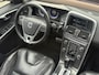 Volvo XC60 2.0 T5 R-Design Navi|Pano|Camera|Trekhaak|Leder|Stoelverwarming|D-riem recent vv|DVD Speler|N.A.P|APK tot 03-2027