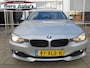 BMW 3-Serie 320i Executive sedan nl-auto 19 inch lmv nette auto !