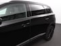 Peugeot 5008 1.2 PureTech 130pk Automaat GT Black Pack 7 zit Navigatie Apple CarPlay Android Camera Parkeerhulp Adaptive Cruise Control Stoelverwarming Electrische achterklep Climate Control Lichtmetalen velgen