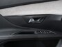 Peugeot 5008 1.2 PureTech 130pk Automaat GT Black Pack 7 zit Navigatie Apple CarPlay Android Camera Parkeerhulp Adaptive Cruise Control Stoelverwarming Electrische achterklep Climate Control Lichtmetalen velgen