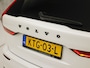 Volvo XC60 2.0 T8 Twin Engine AWD Inscription Automaat 407Pk (PANORAMADAK, APPLE CARPLAY, CAMERA, STUUR/STOELVERWARMING, MEMORY SEAT, GETINT GLAS, NIEUWE APK, NIEUWSTAAT)