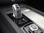 Volvo XC60 2.0 T8 Twin Engine AWD Inscription Automaat 407Pk (PANORAMADAK, APPLE CARPLAY, CAMERA, STUUR/STOELVERWARMING, MEMORY SEAT, GETINT GLAS, NIEUWE APK, NIEUWSTAAT)