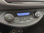 Toyota Yaris 1.5 Hybrid Aspiration Bi-Tone 2e Eigenaar|Clima|Cruise|Trekhaak|Elektr. Ramen|APK tot 06-2027