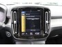 Volvo XC40 T3 164PK Automaat Inscription | Styling Kit | 360 Camera | 21" LM Velgen | Verw. Voorstoelen & Achterbank | H&K Audio |