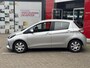 Toyota Yaris 1.5 Hybrid Dynamic PARKEERCAMERA AIRCO NIEUWE ALL-SEASONBANDEN