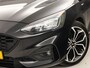 Ford Focus 1.0 EcoBoost Hybrid ST Line X 125Pk (APPLE CARPLAY, GROOT NAVI, STUUR/STOELVERWARMING, SPORTSTOELEN, GETINT GLAS, LED KOPLAMPEN, NIEUWSTAAT)
