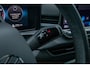 Volkswagen T-Roc 1.5 eTsi R-Line First Edition | Adaptive Cruise control | Matrix koplamen | Elektrisch bedienbare achterklep | Stoelverwarming | Achteruitrijcamera | Appelcarplay/Android auto | Achteruitrijcamera | Cruise control adaptief | Full-LED koplampen
