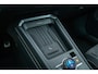 Volkswagen T-Roc 1.5 eTsi R-Line First Edition | Adaptive Cruise control | Matrix koplamen | Elektrisch bedienbare achterklep | Stoelverwarming | Achteruitrijcamera | Appelcarplay/Android auto | Achteruitrijcamera | Cruise control adaptief | Full-LED koplampen
