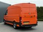 Volkswagen Crafter 35 2.0 TDI 177 PK / L3H3 / CAMERA / CRUISE / 3.5 TON TREKKEN / 3-ZITS / AIRCO / CARPLAY / GEVEERDE STOEL / 3500 KG AHG