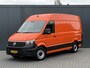 Volkswagen Crafter 35 2.0 TDI 177 PK / L3H3 / CAMERA / CRUISE / 3.5 TON TREKKEN / 3-ZITS / AIRCO / CARPLAY / GEVEERDE STOEL / 3500 KG AHG