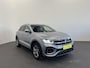 Volkswagen T-Roc 1.5 TSI 150PK R-Line Business Automaat Camera Navigatie Adaptive Cruise Control Apple Carplay Stoelverwarming Full LED Park Assist Digital Cockpit