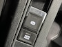 Volkswagen T-Roc 1.5 TSI 150PK R-Line Business Automaat Camera Navigatie Adaptive Cruise Control Apple Carplay Stoelverwarming Full LED Park Assist Digital Cockpit
