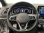 Volkswagen T-Roc 1.5 TSI 150PK R-Line Business Automaat Camera Navigatie Adaptive Cruise Control Apple Carplay Stoelverwarming Full LED Park Assist Digital Cockpit