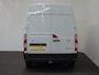 Renault Master T33 2.3 dCi 135 L2H2 BPM VRIJ ! Trekhaak Navigatie Apple CarPlay Android Auto Parkeerhulp Cruise Control Airco