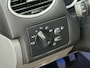 Ford Focus 1.6 Titanium LEER NAVI CLIMA TREKHAAK APK