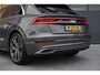 Audi Q8 55 TFSI e Quattro | Luchtvering | Trekhaak | B&O | Leer | 360 camera | 22"