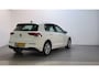 Volkswagen Golf 1.0 TSI 110pk Life Sfeerverlichting Parkeersensoren Adaptive Cruise Trekhaak