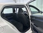 Volkswagen Golf 1.0 TSI 110pk Life Sfeerverlichting Parkeersensoren Adaptive Cruise Trekhaak