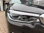 BMW 5-Serie Touring 520d High Executive / Pano / Smartkey / Standverw. / Leder .