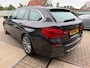 BMW 5-Serie Touring 520d High Executive / Pano / Smartkey / Standverw. / Leder .