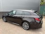 Toyota Corolla Touring Sports 1.8 Hybrid First Edition Limited Stoel + Stuurverwarming
