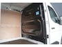 Renault Master E-Tech T35 L2H2 Advance Long Range 87 kWh 143pk - Navi - Camera - Betimmering - Laadmogelijkheid 22kW AC 150kW DC - Rijklaar