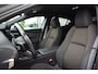 Mazda 3 2.0 e-SkyActiv-G M Hybrid 122 | 360° Camera | Head-Up Display | Adaptieve Cruise Control | Stuurwiel + Stoelverwarming |