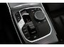 BMW 3-Serie Touring 330e / SoH 88,5% / Trekhaak / Panoramadak / Camera / Head-up / 18'' / Keyless / Laser LED / Sfeerverlichting / Stoelverwarming / Dodehoek / DAB / ACC