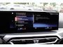 BMW 3-Serie Touring 330e / SoH 88,5% / Trekhaak / Panoramadak / Camera / Head-up / 18'' / Keyless / Laser LED / Sfeerverlichting / Stoelverwarming / Dodehoek / DAB / ACC