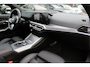 BMW 3-Serie Touring 330e / SoH 88,5% / Trekhaak / Panoramadak / Camera / Head-up / 18'' / Keyless / Laser LED / Sfeerverlichting / Stoelverwarming / Dodehoek / DAB / ACC