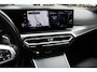 BMW 3-Serie Touring 330e / SoH 88,5% / Trekhaak / Panoramadak / Camera / Head-up / 18'' / Keyless / Laser LED / Sfeerverlichting / Stoelverwarming / Dodehoek / DAB / ACC