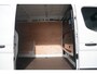 Renault Master E-Tech T35 L3H2 Advance Long Range 87 kWh 143pk - Navi - Camera - Betimmering - Trekhaak - 270 GR deuren - Rijklaar