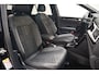 Volkswagen T-Roc 1.5 TSI 150pk R-Line Aut. [ Winterpakket Virtual Navi Apple/Android ]