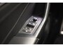 Volkswagen T-Roc 1.5 TSI 150pk R-Line Aut. [ Winterpakket Virtual Navi Apple/Android ]