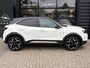 Opel Mokka 1.2 Turbo 130PK AUTOMAAT Ultimate | LEDER MET MASSAGE| MATRIX LED| ADAPTIEVE CRUISE CONTROL| STOEL EN STUURVERWARMING| DODEHOEK DETECTIE| KEYLESS ENTRY & START| NAVIGATIE + APPLE CARPLAY/ANDROID AUTO| CAMERA + PARKEERSENSOREN| EERSTE EIGENAAR| DEALER ONDERHOUDEN|
