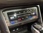 Volkswagen Tiguan 1.4 TSI eHybrid Business+ | SOH 96,8% | Panoramadak | Camera | Navigatie | Climate Control |