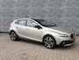 Volvo V40 Cross Country 1.5 T3 Nordic+ | Panoramadak | Achteruitrijcamera | Parkeersensoren | Lederen Bekleding | All-Season Banden | Lichtmetalen Velgen 18 inch | Alarm | Keyless Entry | LED Koplampen | Stoelverwarming | Navigatie | High Performance Audio