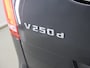 Mercedes-Benz V-klasse 250d | L3 XL | AMG | DUBBELE CABINE | NAVIGATIE | PARKEERCAMERA | 5-ZITS | LEDEREN BEKLEDING | STOELVERWARMING | TREKHAAK | AMG | CERTIFIED