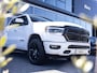 Dodge Ram 1500 5.7 V8 4x4 Crew Cab Laramie Night | Luchtvering | Elektrische side steps |