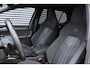Volkswagen Golf 1.5 eTSI 150PK DSG R-Line Pano/Navi/Camera/Head-up/Sfeer/Dodehoek/18"